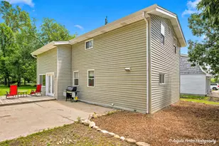 4404 Giant Oak Dr, McHenry, IL 60051 - Photo 1