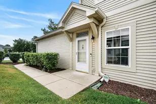 1933 Misty Ridge Ln, Aurora, IL 60503 - Photo 2