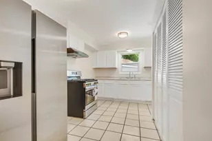 102 Nashua St, Park Forest, IL 60466 - Photo 8