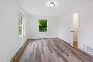 521 E 109th St, Chicago, IL 60628 - Photo 14