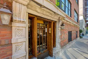 1421 E 58th St, Chicago, IL 60637 - Photo 2