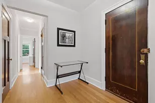 1421 E 58th St, Chicago, IL 60637 - Photo 8