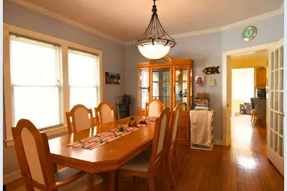 4945 W Waveland Avenue, Chicago, IL 60641 - Photo 6