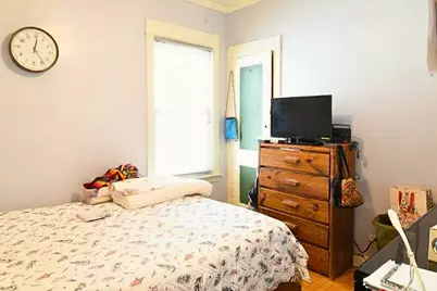 4945 W Waveland Avenue, Chicago, IL 60641 - Photo 8