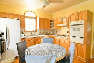 4945 W Waveland Avenue, Chicago, IL 60641 - Photo 10