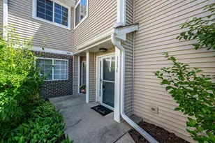 1136 E Cambria South Ln, Lombard, IL 60148 - Photo 4
