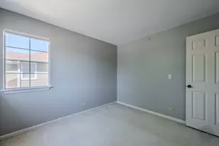 1136 E Cambria South Ln, Lombard, IL 60148 - Photo 30