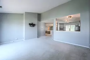 1136 E Cambria South Ln, Lombard, IL 60148 - Photo 16