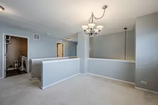 1136 E Cambria South Ln, Lombard, IL 60148 - Photo 8