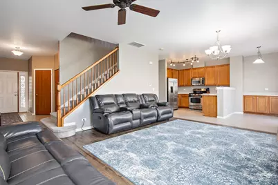 5521 Wildspring Drive #5521, Lake in the Hills, IL 60156 - Photo 6