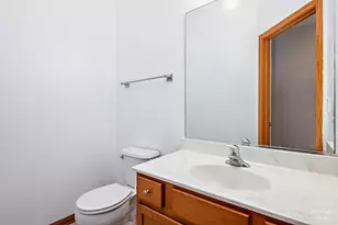 5521 Wildspring Dr, Lake in the Hills, IL 60156 - Photo 4