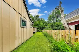520 S Edgewood Ave, La Grange, IL 60525 - Photo 4