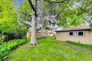 520 S Edgewood Ave, La Grange, IL 60525 - Photo 6