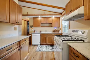 14413 Pleasant Valley Rd, Woodstock, IL 60098 - Photo 8