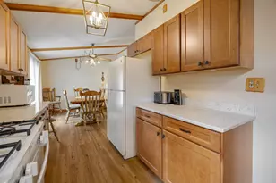 14413 Pleasant Valley Rd, Woodstock, IL 60098 - Photo 10