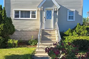 7139 W 74th Pl, Chicago, IL 60638 - Photo 2