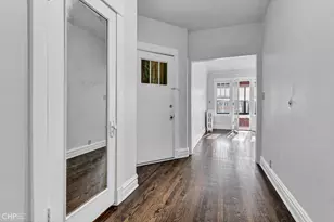 1942 W Farwell Ave, Chicago, IL 60626 - Photo 2