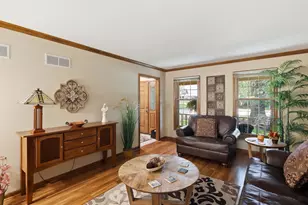1134 Wintergreen Ct, Batavia, IL 60510 - Photo 6