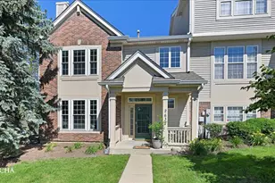 2637 N Greenwood Pl, Arlington Heights, IL 60004 - Photo 1