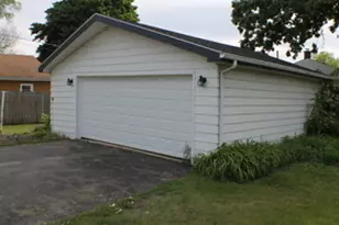 2101 Eshcol Ave, Zion, IL 60099 - Photo 16