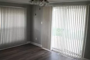 2101 Eshcol Ave, Zion, IL 60099 - Photo 14