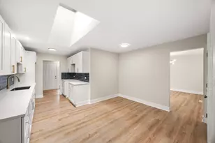 445 E 168th Pl, South Holland, IL 60473 - Photo 8