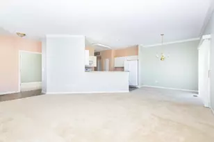 16567 Buckner Pond Wy, Crest Hill, IL 60403 - Photo 4