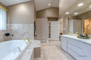 409 Chicory Ln, Buffalo Grove, IL 60089 - Photo 30