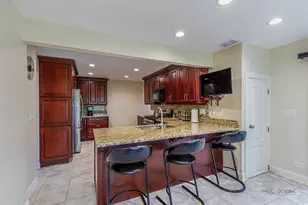 409 Chicory Ln, Buffalo Grove, IL 60089 - Photo 12