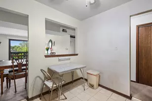 1815 Oakton St, Park Ridge, IL 60068 - Photo 12