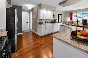 565 Blackberry Ridge Dr, Aurora, IL 60506 - Photo 14