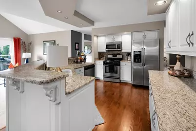 565 Blackberry Ridge Drive, Aurora, IL 60506 - Photo 12