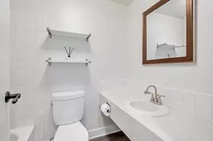 5700 Hillcrest Ln, Lisle, IL 60532 - Photo 12