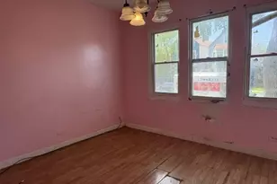 8711 S Exchange Ave, Chicago, IL 60617 - Photo 2