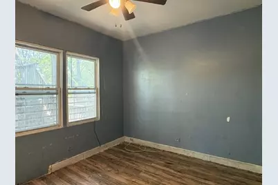 8711 S Exchange Avenue, Chicago, IL 60617 - Photo 12