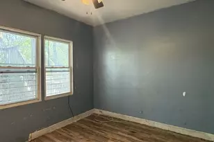 8711 S Exchange Ave, Chicago, IL 60617 - Photo 12