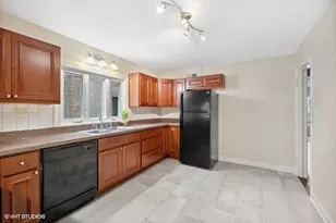 2311 Brown Ave, Evanston, IL 60201 - Photo 10