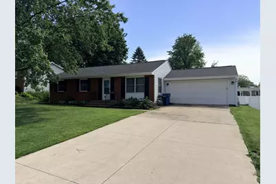 833 King Arthur Lane, Ottawa, IL 61350 - Photo 1