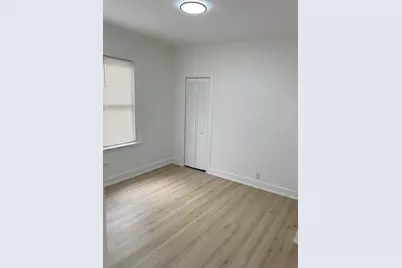 7606 S Paxton Avenue, Chicago, IL 60649 - Photo 14