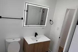 7606 S Paxton Ave, Chicago, IL 60649 - Photo 8