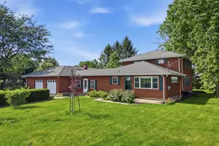 31040 Penrose Rd, Sterling, IL 61081 - Photo 2