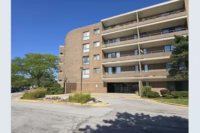 7 E Carriageway Drive #214, Hazel Crest, IL 60429 - Photo 2