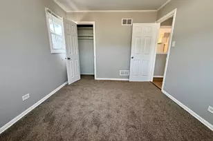 2904 Woodworth Pl, Hazel Crest, IL 60429 - Photo 12