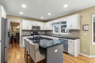 5008 Switch Grass Ln, Naperville, IL 60564 - Photo 6