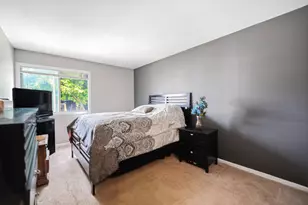 2081 N Ginger Circle, Palatine, IL 60074 - Photo 8