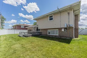 1320 E 169th Pl, South Holland, IL 60473 - Photo 22