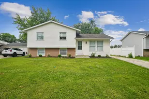 867 Harris Dr, Bolingbrook, IL 60440 - Photo 1
