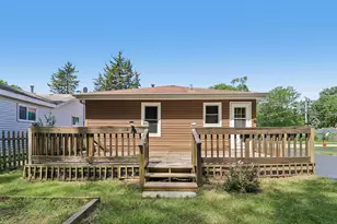 91 Bay Rd, Fox Lake, IL 60020 - Photo 16
