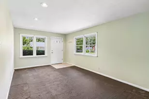 91 Bay Rd, Fox Lake, IL 60020 - Photo 4
