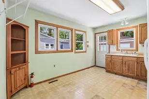 91 Bay Rd, Fox Lake, IL 60020 - Photo 8